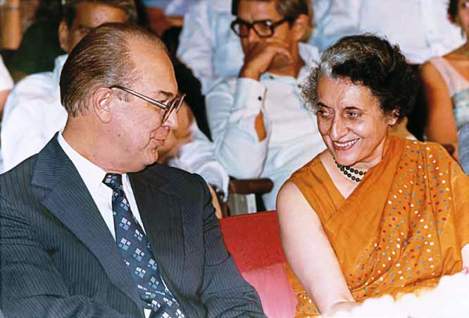 Ю.М. Воронцов  и Индира Ганди